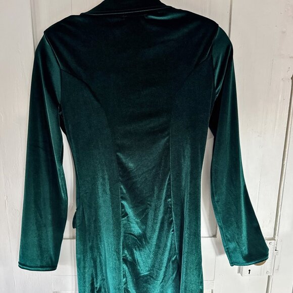 NWT In The Style Sexy Velvet Blazer Mini Dress - Picture 2 of 2